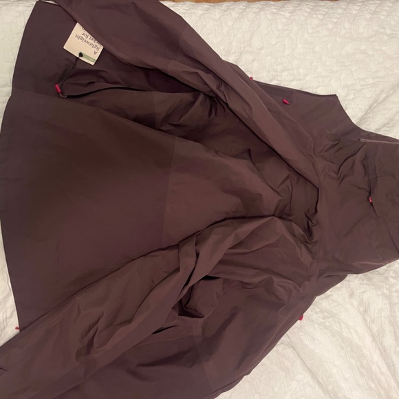 REI Co Op Xero Gortex Raincoat - Picture 4 of 4